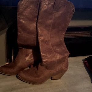 Mia western cowboy boots.